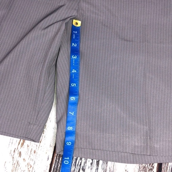 RoundTree & Yorke Gray Performance Shorts Size 35 - Picture 5 of 9
